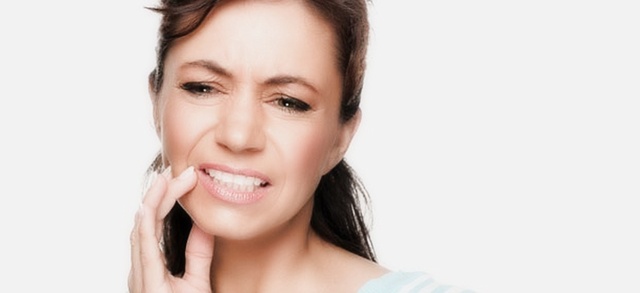 Что делать если зуб на горячее болит